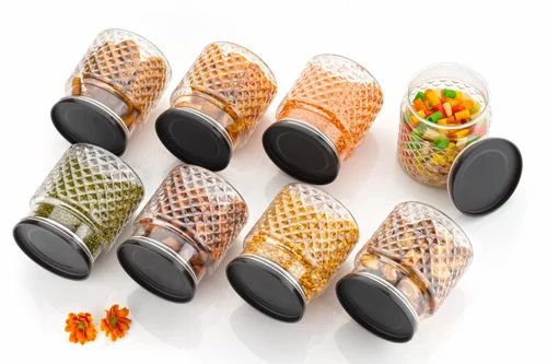 FOOD STORAGE CONTAINER